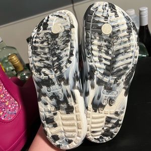 Women’s crocs sandals size 7